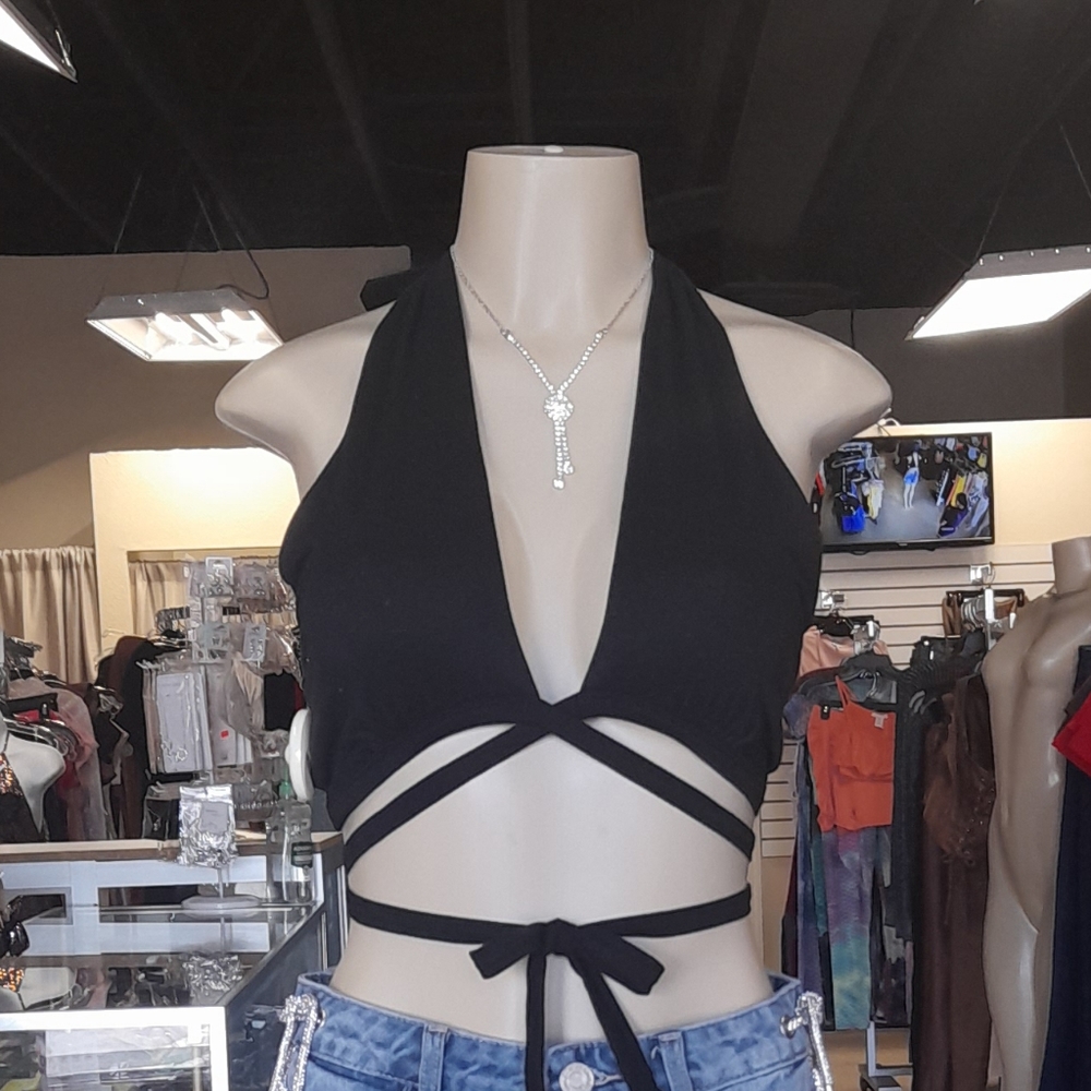 Neck Twist crisscross tie crop top